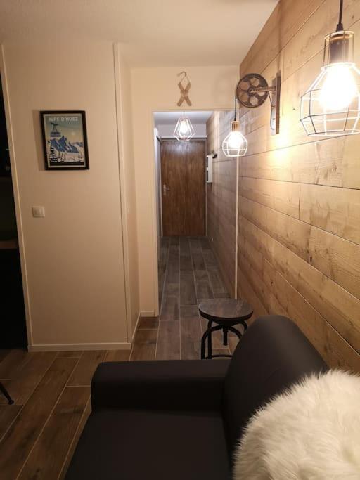 Appartement Au Pied Des Pistes Avec Parking Entierement Renove à Huez Extérieur photo